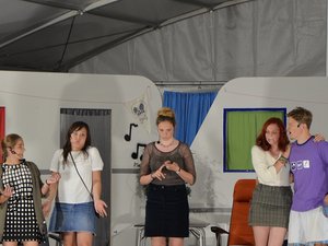 Lydia (Thirsa Kugel), Luise (Mona Bumiller), Anita (Vanessa Steidle), Sabine (Jessica Steidle) und Waldemar (Jakob Frey)