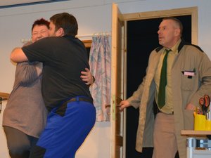 Martha Ebner (Manuela Joos), Otto Schön (Thomas Kramer) und Josef Dimpfl (Dietmar Mergenthaler)